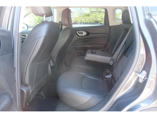 Jeep Compass 1.3 Limited AUT 