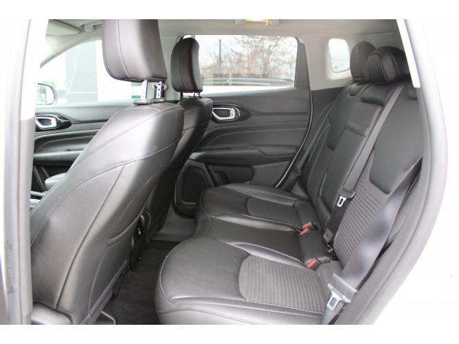 Jeep Compass 1.3 Limited AUT 