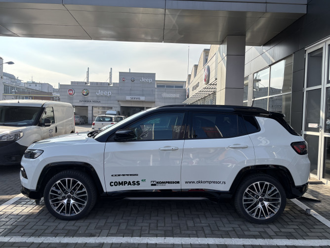 Jeep Compass 1.5 MHEV 130ks DCT7 Summit DEMO 
