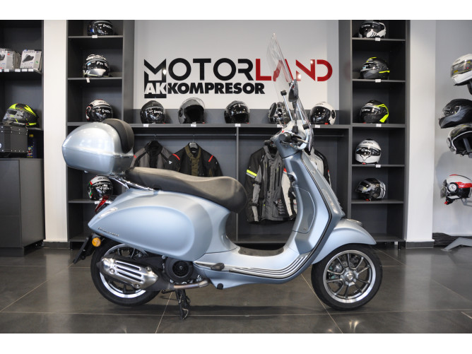 Vespa Primavera 125 