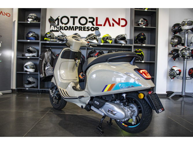 Vespa primavera 125 