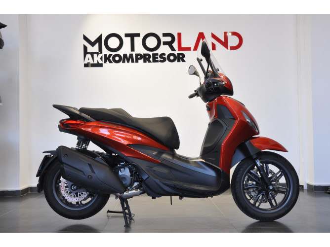 Piaggio BEVERLY 400 HPE 