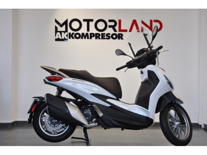 Piaggio BEVERLY 400 HPE 