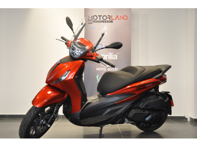 Piaggio Beverly 400 