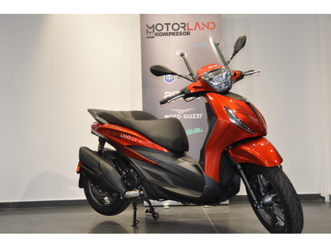 Piaggio Beverly 400 