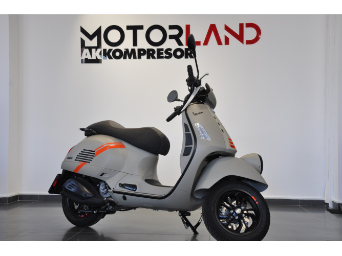 Vespa GTV 300 