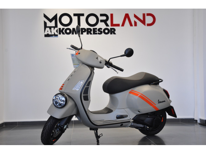 Vespa GTV 300 