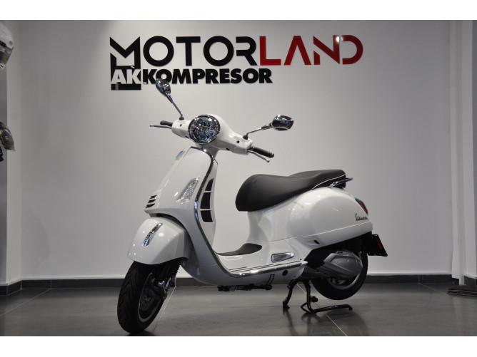 Vespa GTS SUPER 310 