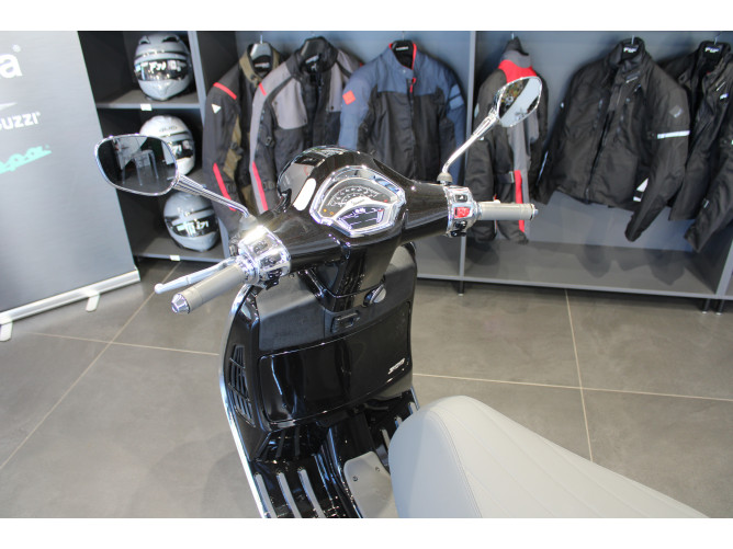 Vespa GTS 300 hpe 