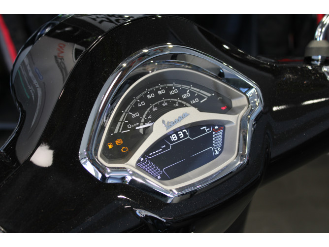 Vespa GTS 300 hpe 