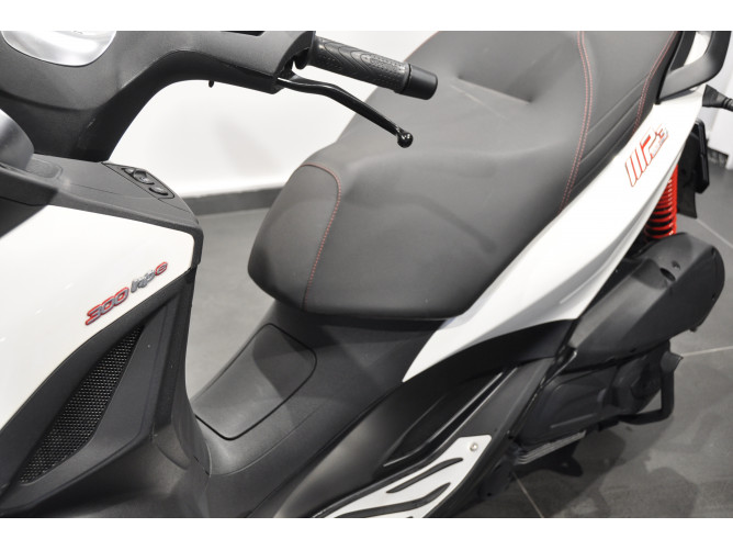Piaggio MP3 300 