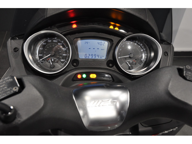 Piaggio MP3 300 