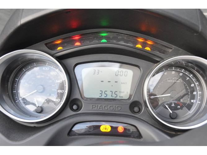 Piaggio MP3 300 