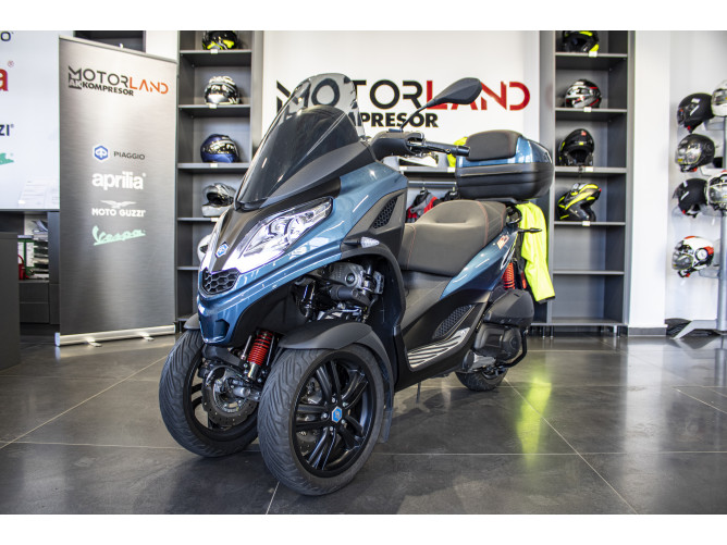 Piaggio MP3 300 Sport 