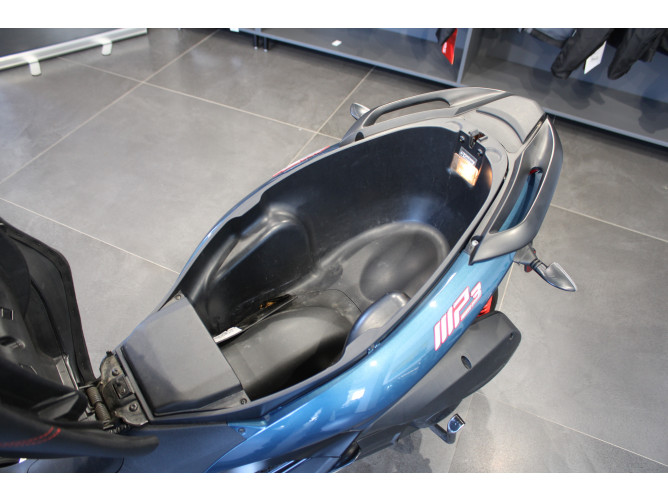 Piaggio MP3 300 Sport 