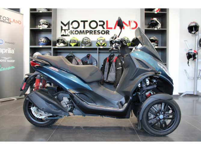 Piaggio MP3 300 Sport 