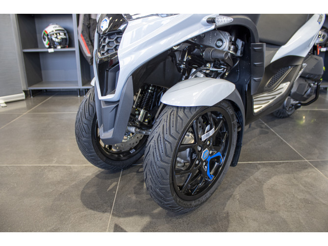 Piaggio MP3 310 Sport 