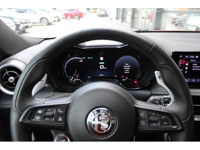 Alfa Romeo Tonale 1.5 Hyb. Veloce AUT 