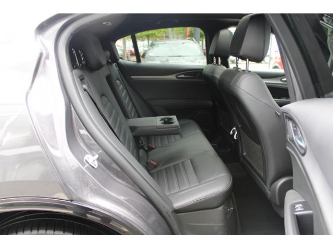 Alfa Romeo Stelvio 2.0 SPRINT Q4 AUT 
