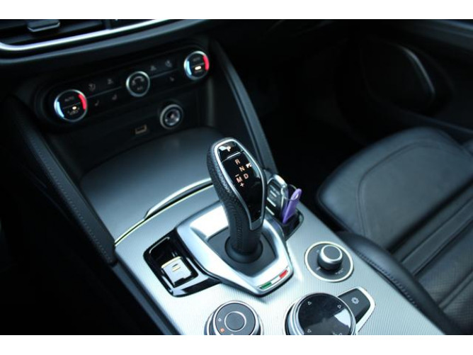 Alfa Romeo Stelvio 2.0 VELOCE Q4 AUT 