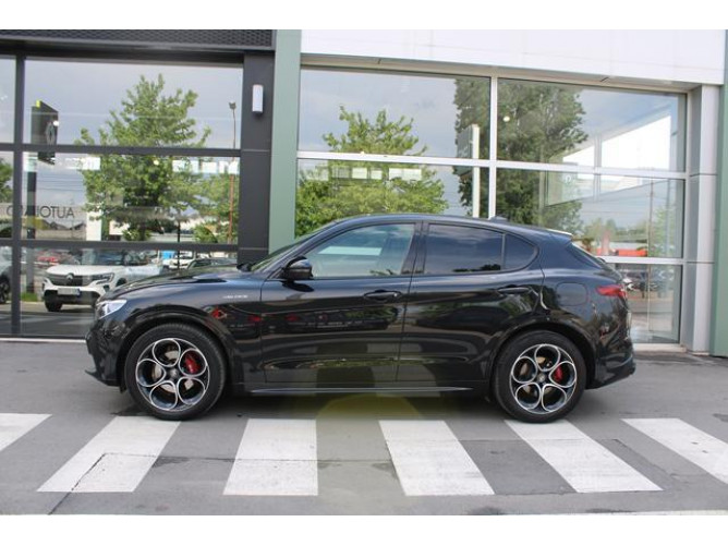 Alfa Romeo Stelvio 2.0 VELOCE AUT 