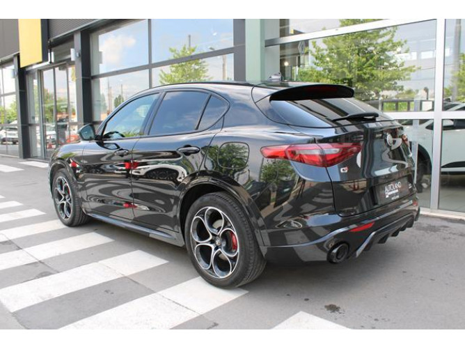 Alfa Romeo Stelvio 2.0 VELOCE AUT 