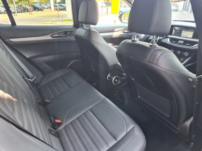 Alfa Romeo Stelvio 2.0 Petrol 280KS Q4 AT8 VELOCE 