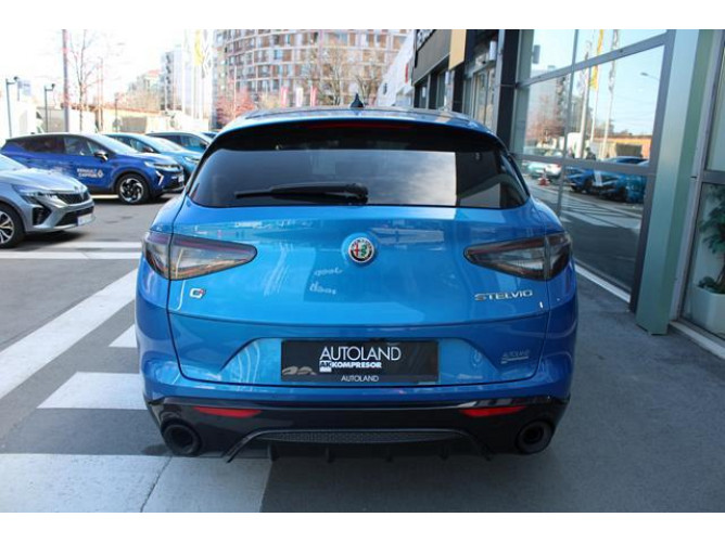 Alfa Romeo Stelvio 2.0 Competizione 