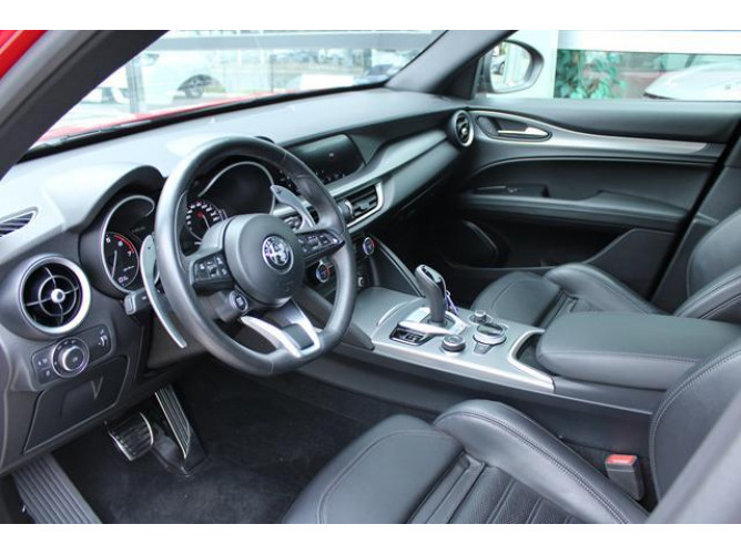 Alfa Romeo Stelvio 2.0 VELOCE AUT 