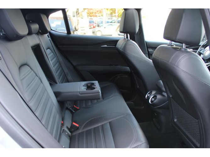 Alfa Romeo Stelvio 2.0 SPRINT Q4 AUT 
