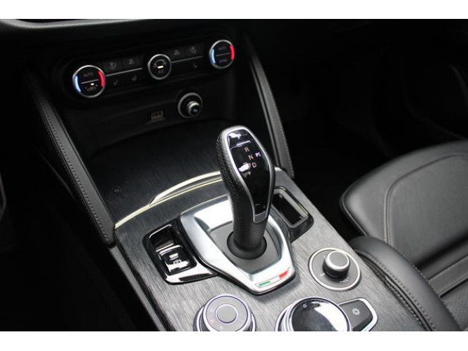 Alfa Romeo Stelvio 2.0 SPRINT Q4 AUT 