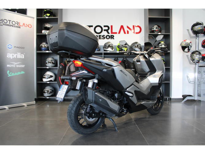 Honda ADV 350 