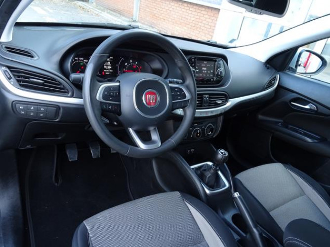 Fiat Tipo 1.6 MJTD POP STAR 