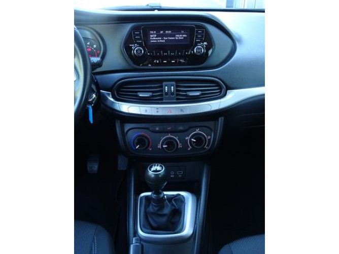 Fiat Tipo 1.4 Easy 