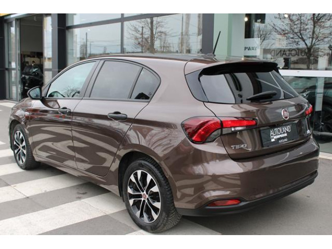 Fiat Tipo 1.4 LIFE 