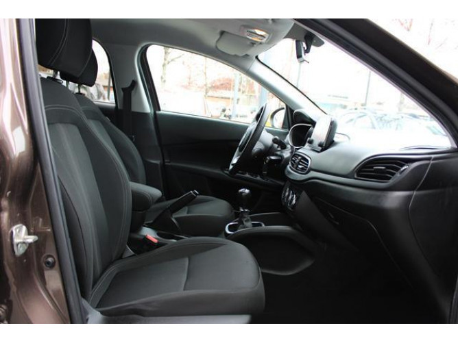 Fiat Tipo 1.4 LIFE 