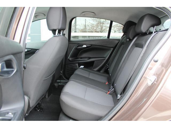 Fiat Tipo 1.4 LIFE 