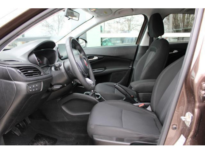 Fiat Tipo 1.4 LIFE 