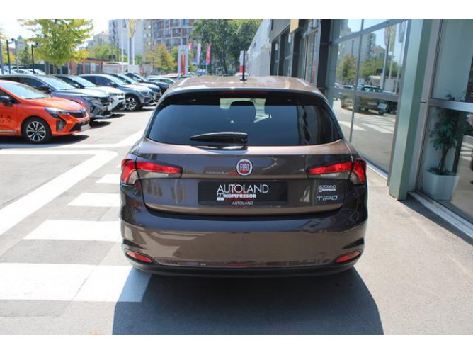Fiat Tipo 1.4 MPI LOUNGE 