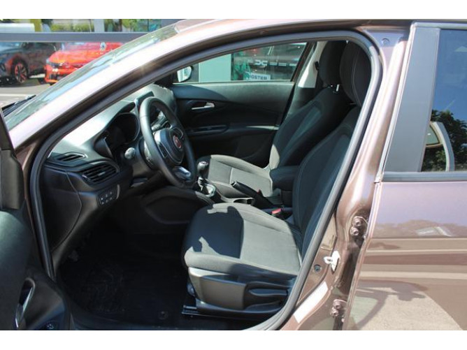 Fiat Tipo 1.4 MPI LOUNGE 