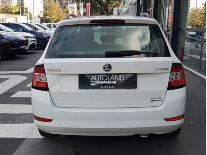 Škoda Fabia 1.0 TSI Ambition 