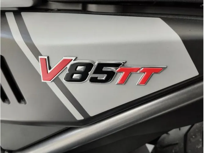 Moto Guzzi V85 TT TRAVEL 