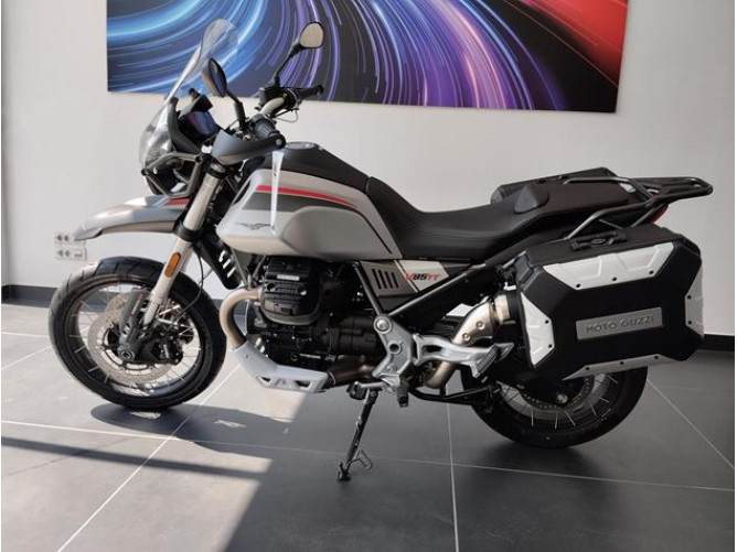 Moto Guzzi V85 TT TRAVEL 