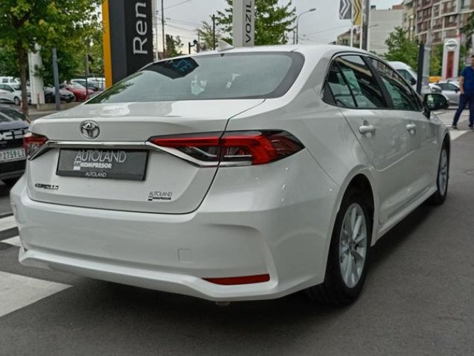 Toyota Corolla 1.5 Luna 
