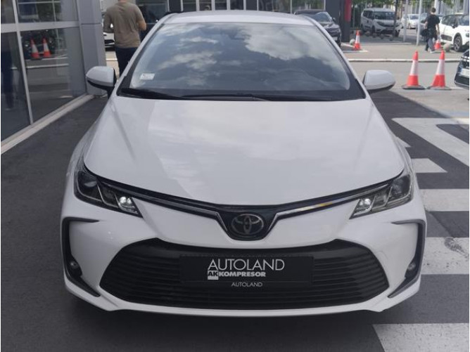 Toyota Corolla 1.5 Luna 