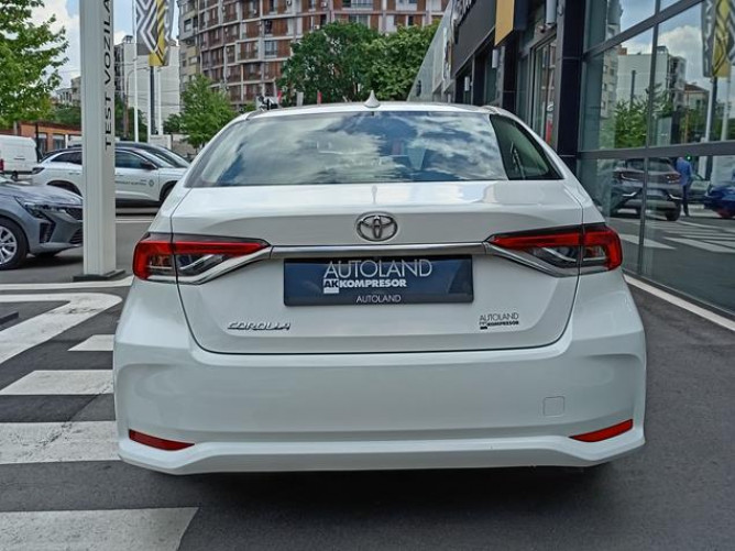 Toyota Corolla 1.5 Luna 