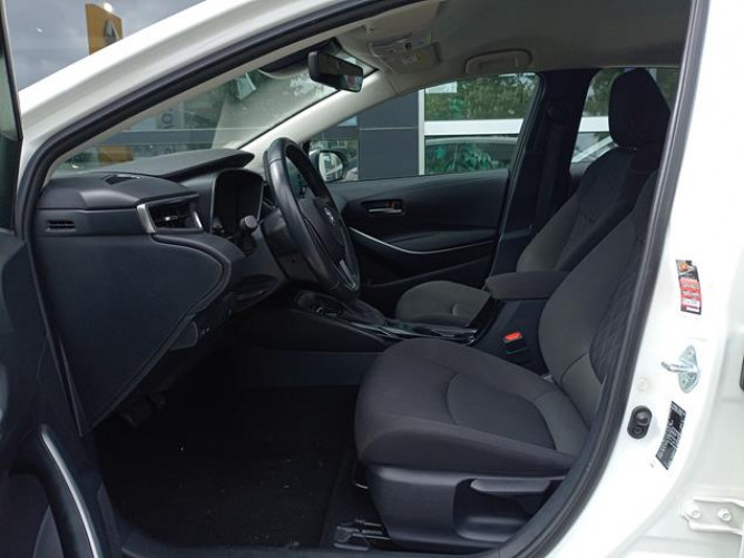 Toyota Corolla 1.5 Luna AUT 