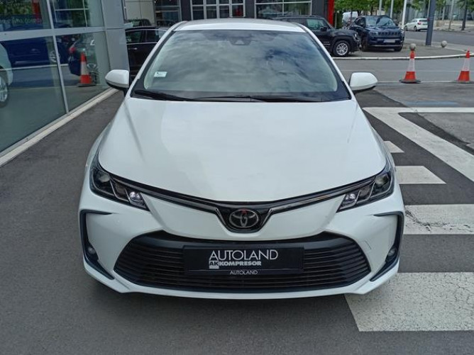 Toyota Corolla 1.5 Luna 