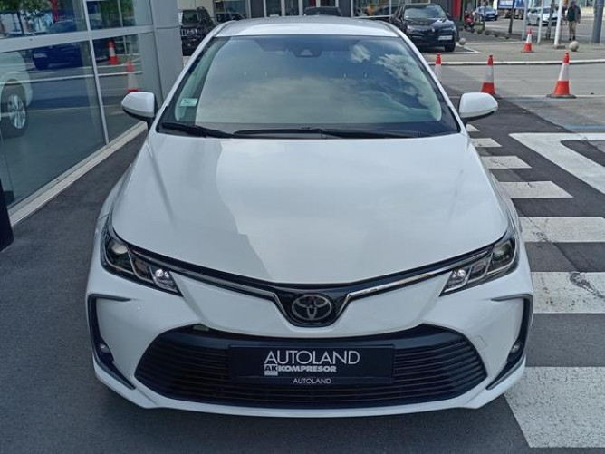 Toyota Corolla 1.5 Luna AUT 