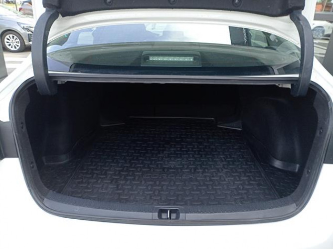 Toyota Corolla 1.5 Luna AUT 